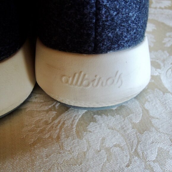 Allbirds Women's Navy & White Wool Runner Mizzles 8 - Picture 8 of 9